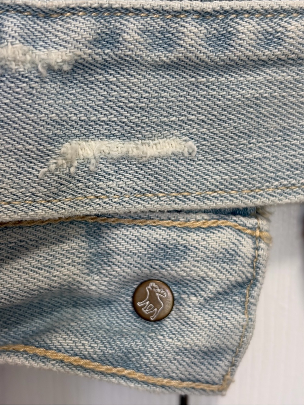 Abercrombie & Fitch Light Blue Distressed Denim Vest M - Picture 11 of 16